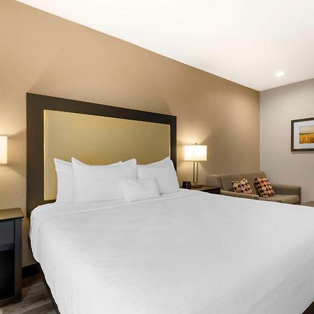 Best Western Plus Des Moines West Inn & Suites Clive Exteriér fotografie