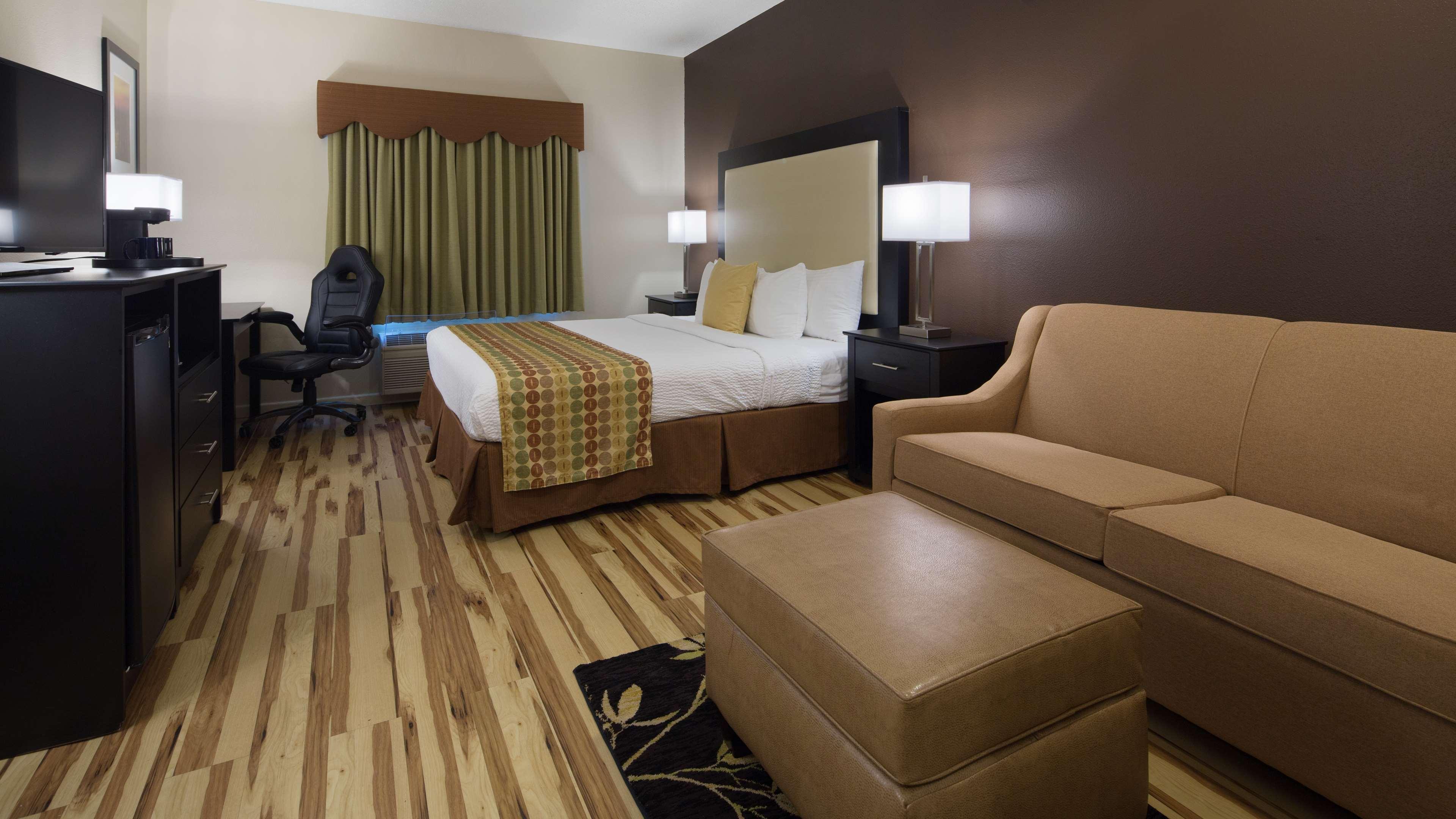 Best Western Plus Des Moines West Inn & Suites Clive Exteriér fotografie