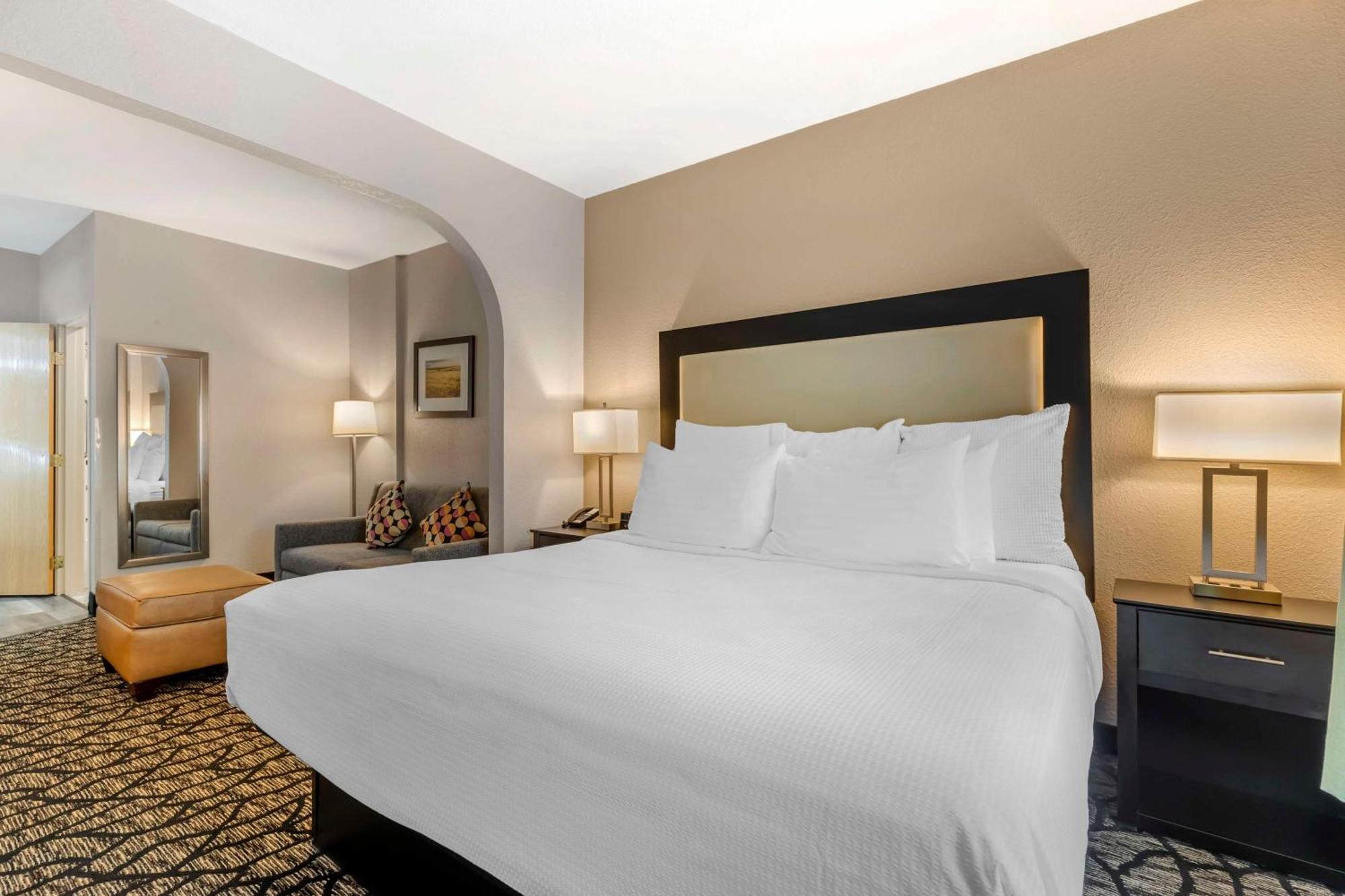 Best Western Plus Des Moines West Inn & Suites Clive Exteriér fotografie