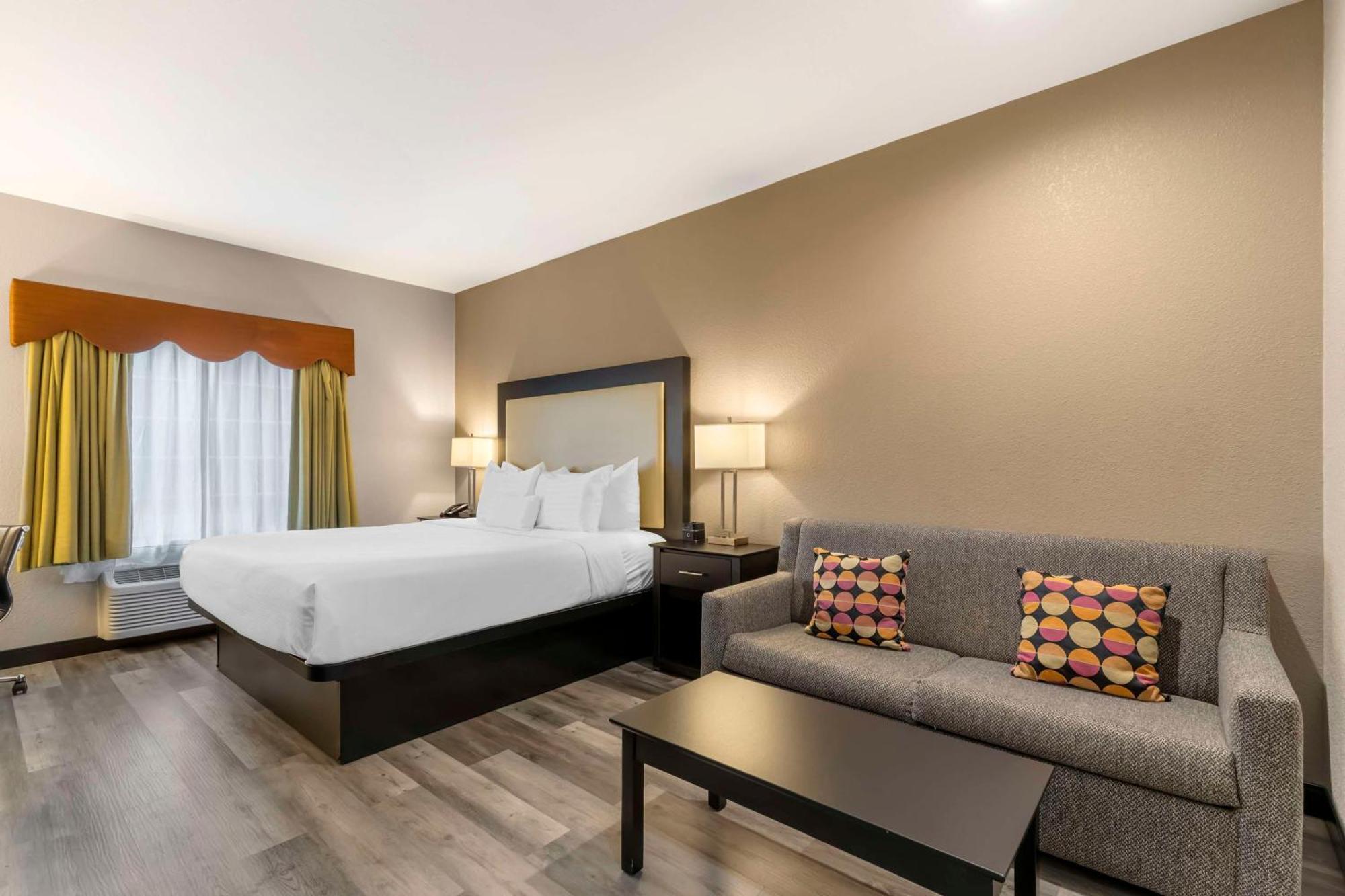 Best Western Plus Des Moines West Inn & Suites Clive Exteriér fotografie