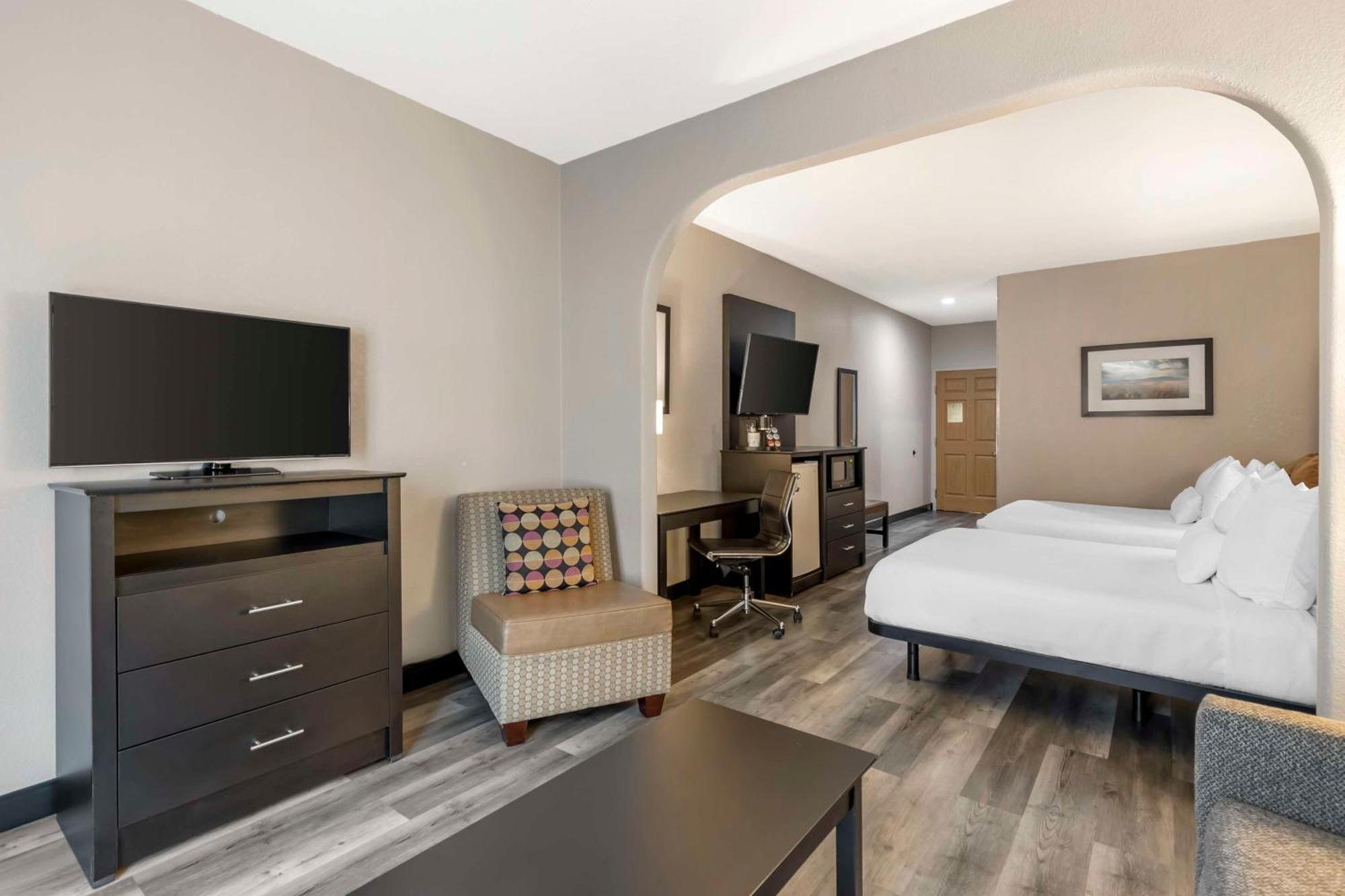 Best Western Plus Des Moines West Inn & Suites Clive Exteriér fotografie