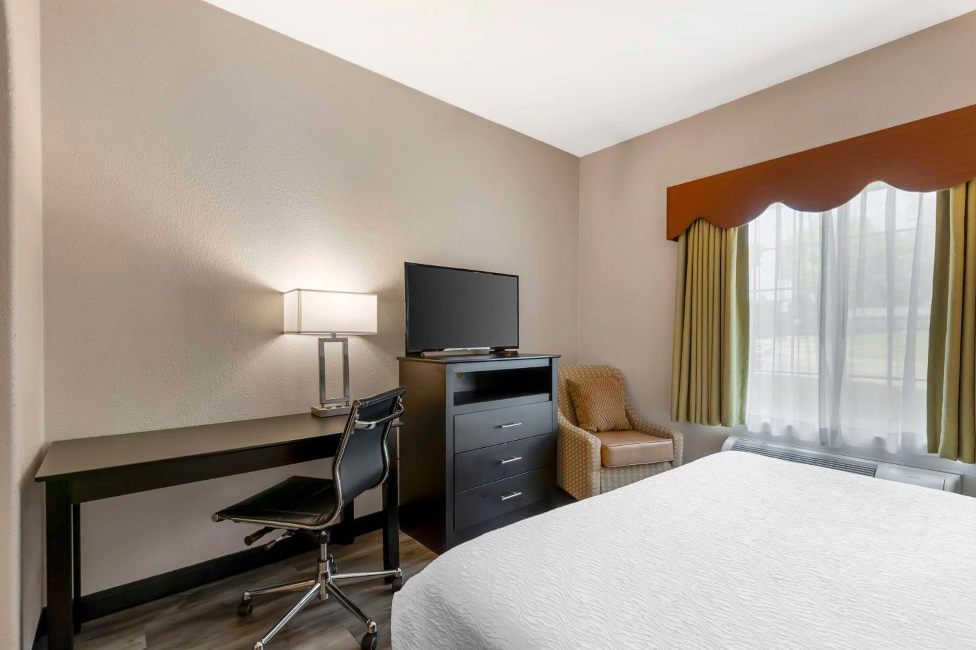 Best Western Plus Des Moines West Inn & Suites Clive Exteriér fotografie