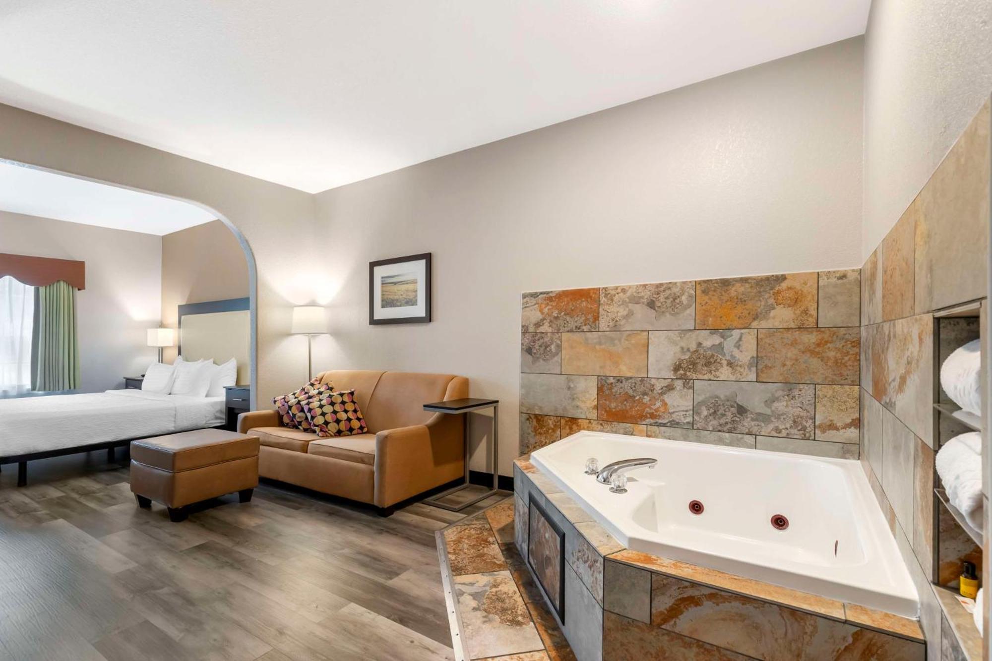 Best Western Plus Des Moines West Inn & Suites Clive Exteriér fotografie