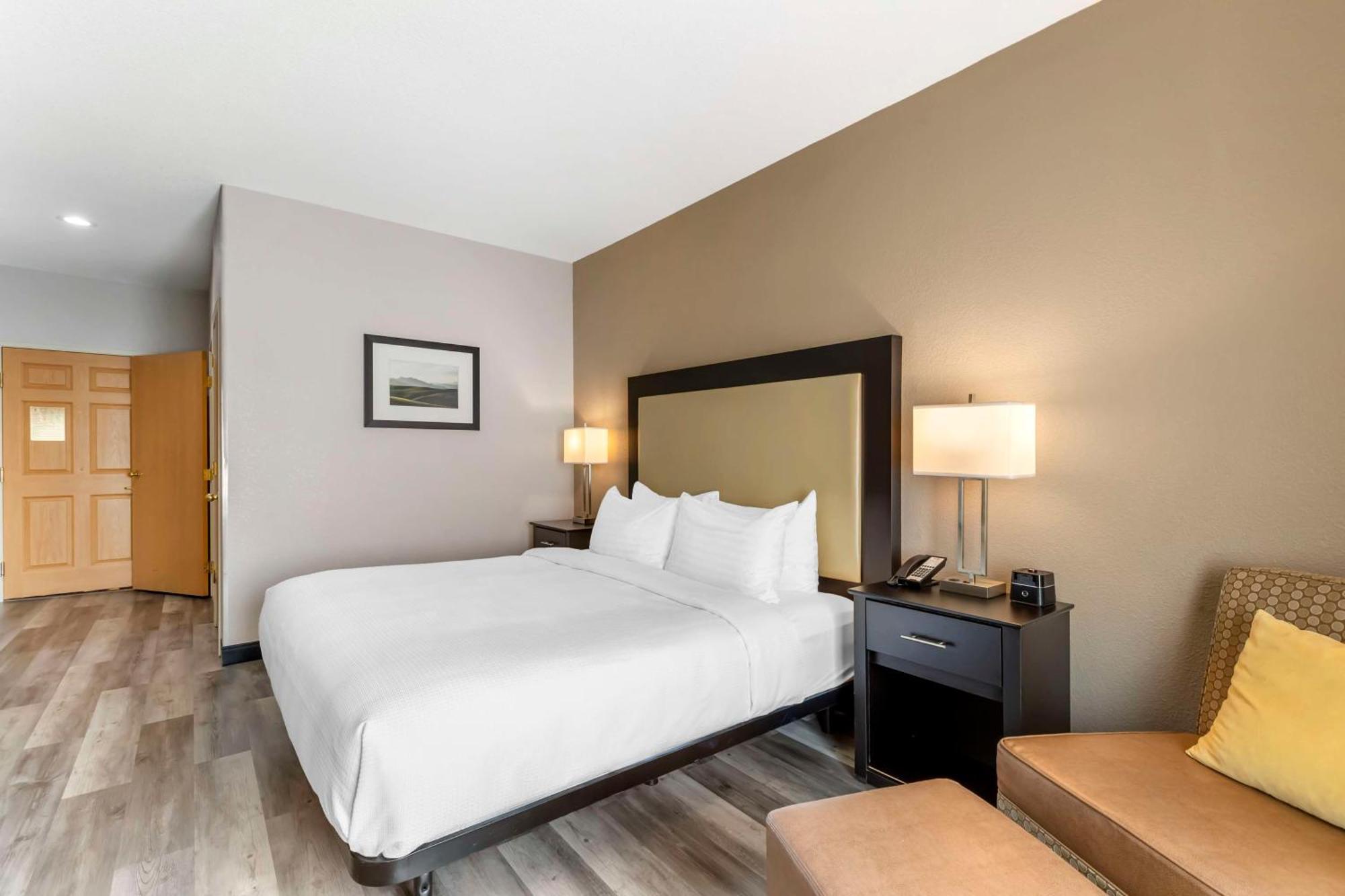 Best Western Plus Des Moines West Inn & Suites Clive Exteriér fotografie